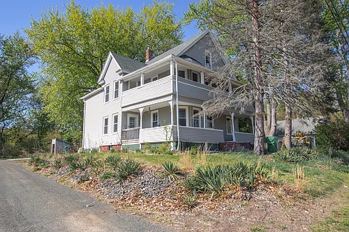 208 Prospect St #2 Photo 1
