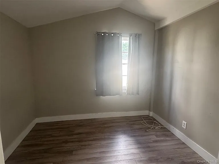 425 Landing Ave — Photo 5