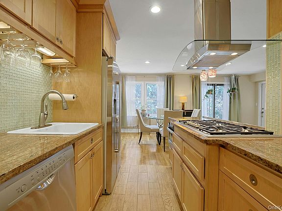 4th image of 216 Purchase Street #1F