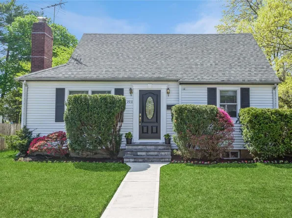 200 Madison Avenue, North Baldwin, NY 11510