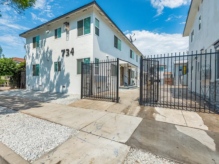 728 Cerritos Ave #5 — Photo 7
