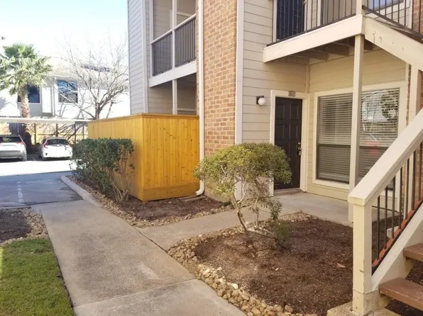 2001 Bering Dr APT 7H, Houston, TX 77057