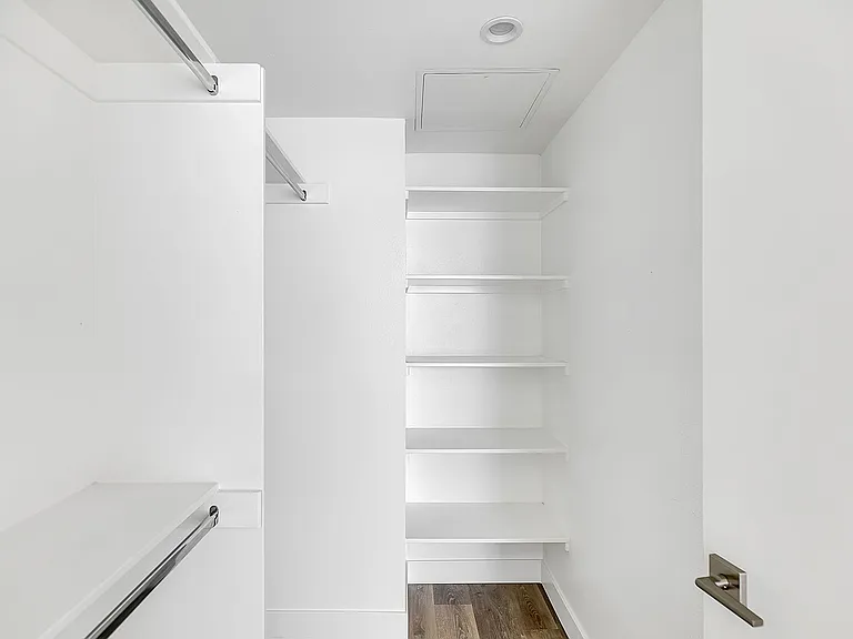 4804 Oakwood Ave — Photo 18