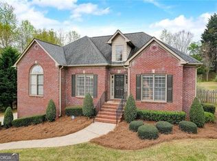 1080 Julius Dr, Suwanee, GA 30024