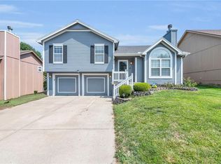 808 NE 107th St, Kansas City, MO 64155