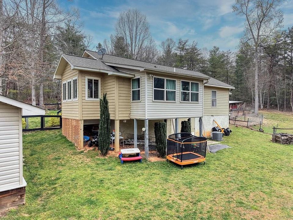 1st image of 109 Hefner Rd