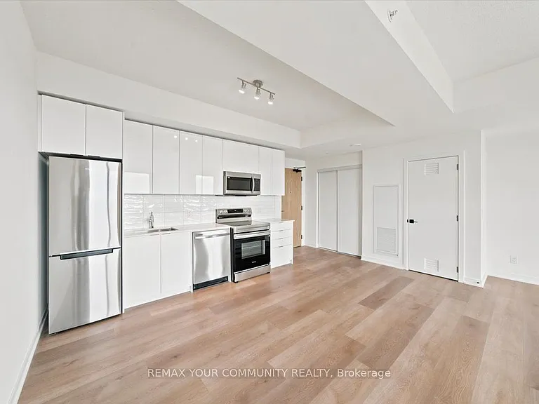 33 Erie Ave #1409 — Photo 5