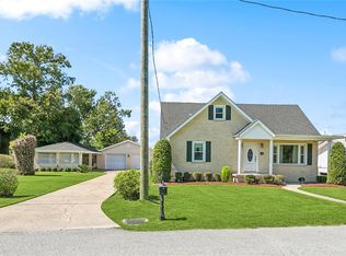 110 Sugarhouse Rd, Luling, LA 70070