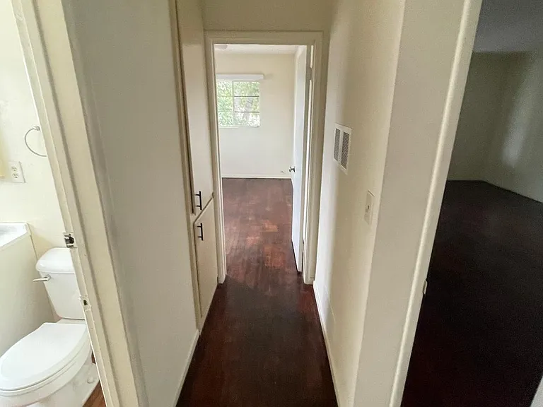 634 Glenwood Rd #5 — Photo 4