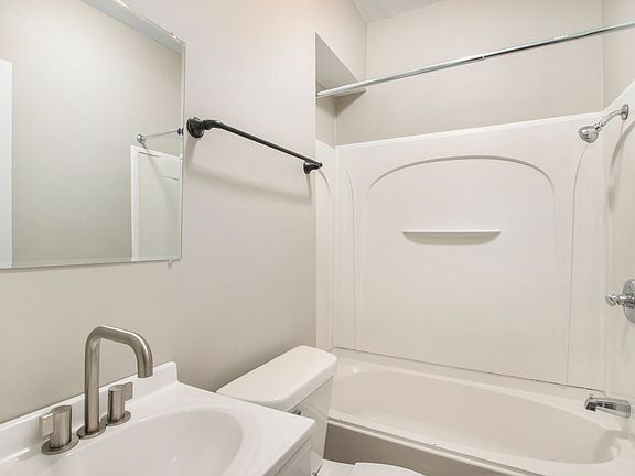 5th image of 1110 Broadway Ave NW #1