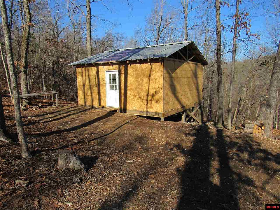 1st image of Bear Hollow Ln