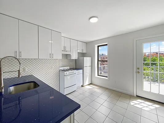 Rented by Skyward | media 18