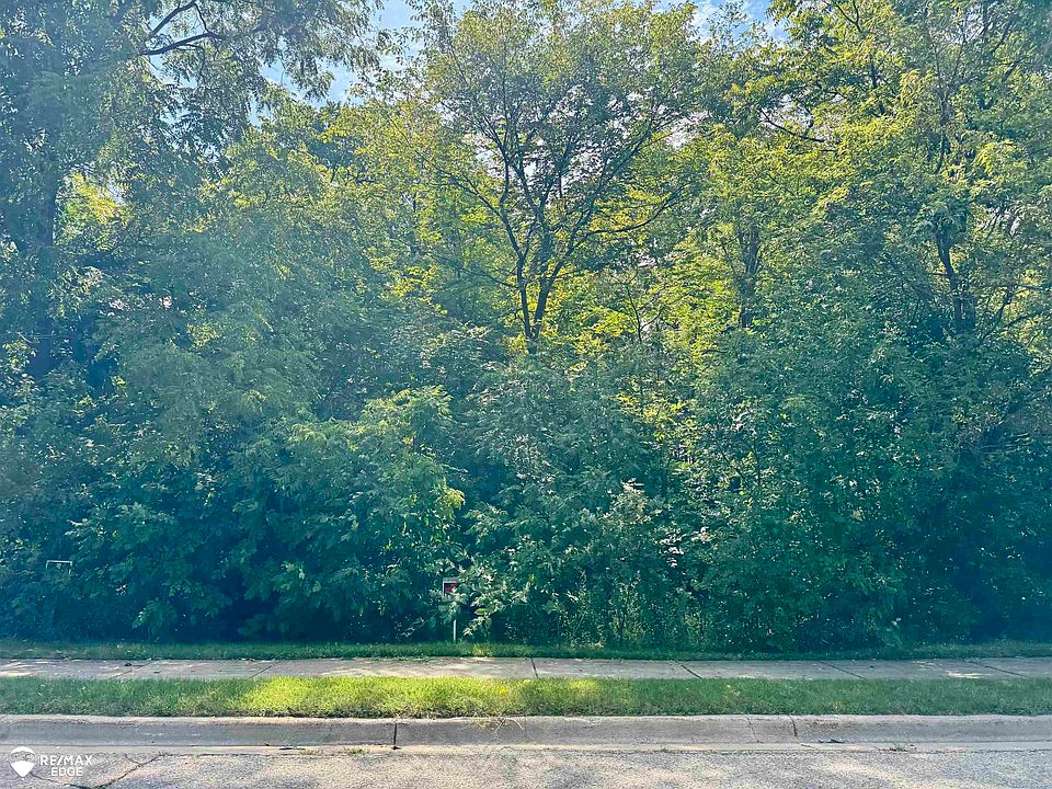 2nd image of 329 Reid Rd
