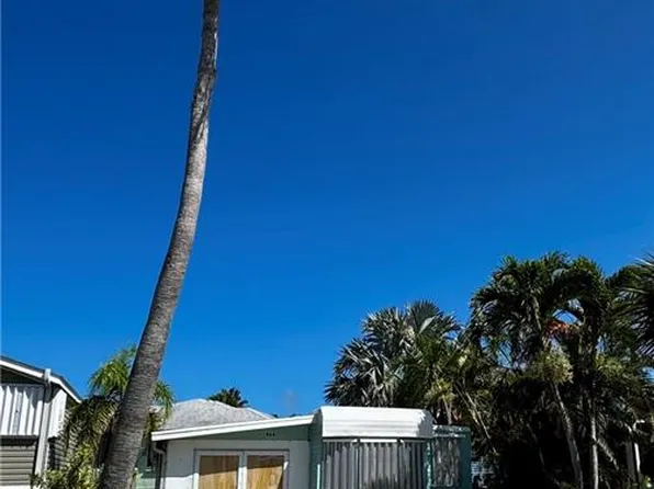 466 Nettles Blvd, Jensen Beach, FL 34957