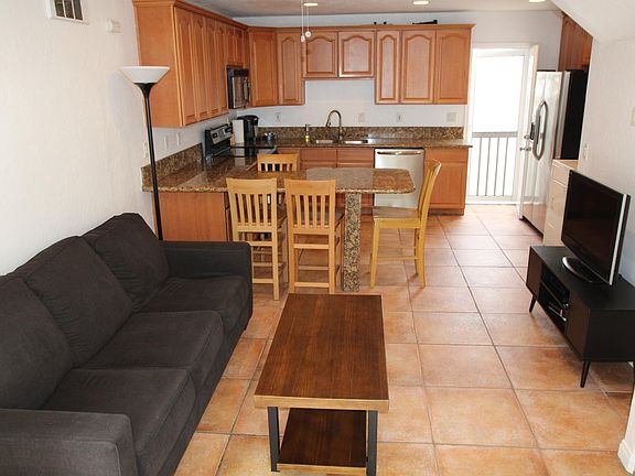 2nd image of 711 San Fernando Pl APT 2