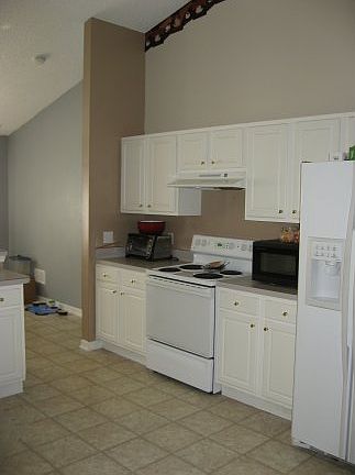 3rd image of 1004 Kingfisher Way #0