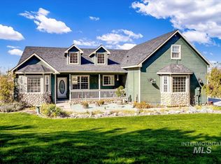 6708 Sunset Ln, Marsing, ID 83639