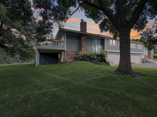 7592 Zinnia Way N, Maple Grove, MN 55311