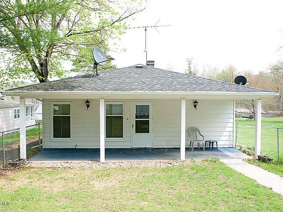 2nd image of 154 Pleasant Dr