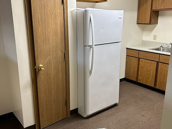 3rd image of 2071 Wolosyn Cir #2