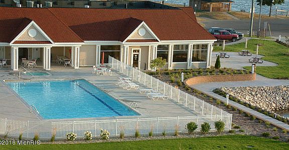 5th image of 241 Lakeside Dr #25