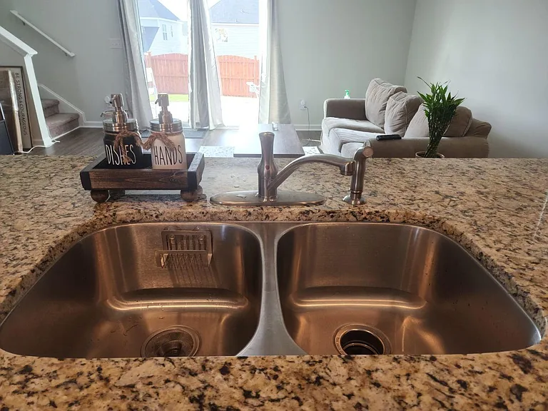 405 Eclipse Ln — Photo 6
