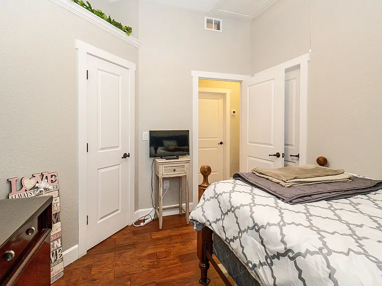 212 W Belmar St #A — Photo 19