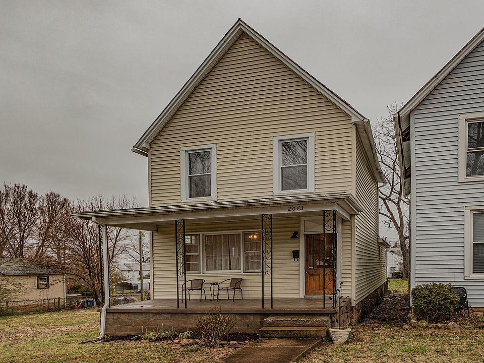 1st image of 2073 Oak Ave