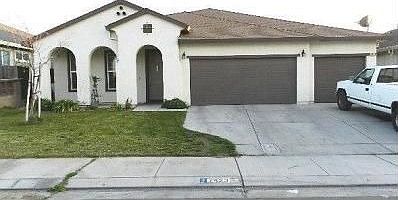 1st image of 7423 Louise Ave