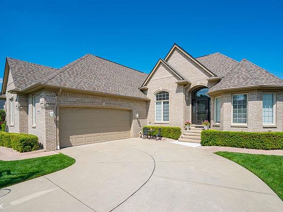 5th image of 52024 Monaco Dr