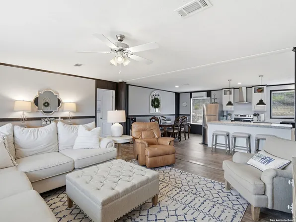 1611 FULLER DR, Canyon Lake, TX 78133