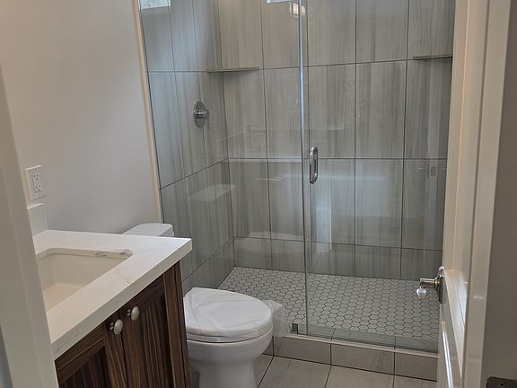 5th image of 4935 Anza St #3