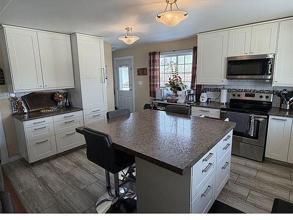 5th image of 127 Hastings STREET