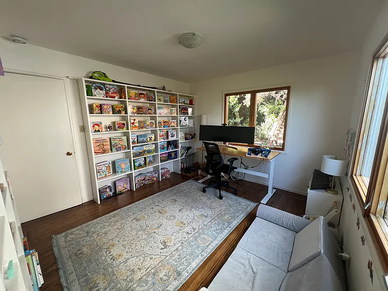 516 Cragmont Ave — Photo 5