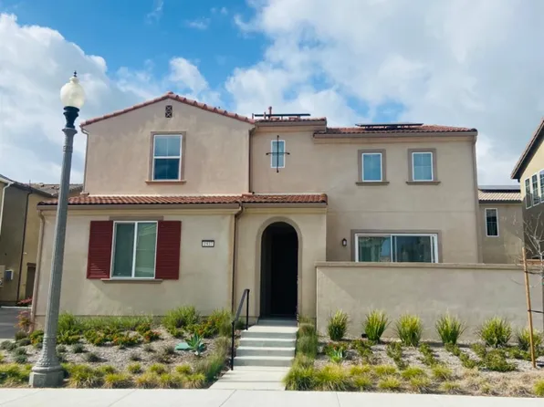 1937 Pomegranate St, Santa Paula, CA 93060