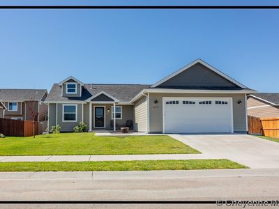 607 Apricot St, Cheyenne, WY, 82007