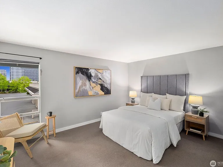952 100th Ave NE #237 — Photo 18