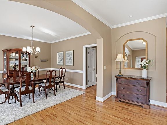 5th image of 4665 Gilhams Rd NE