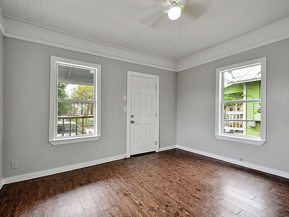 3rd image of 1111 Guadalupe St