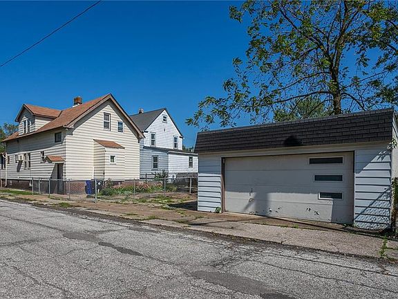 3rd image of 13441 Kirton Ave