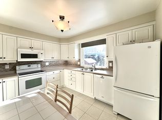 2294 Wyandotte Dr, Oakville, ON L6L2T6