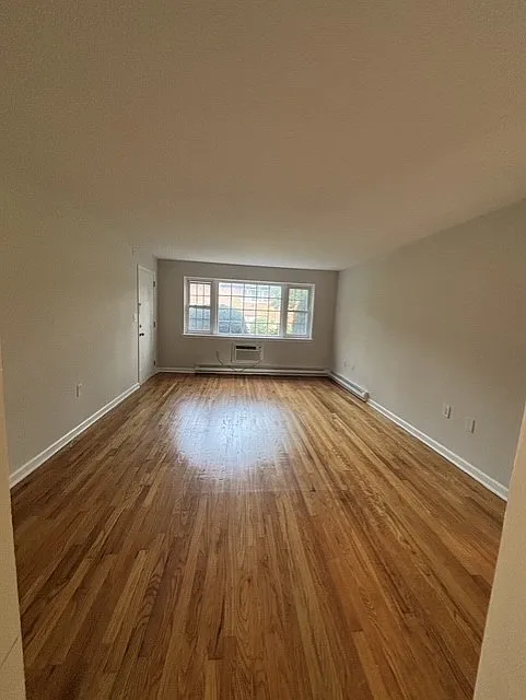 1 bed, $2,100 — Photo 4