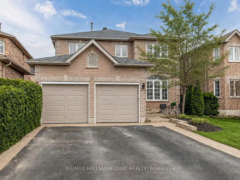 69 Kenwell Cres — Photo 1