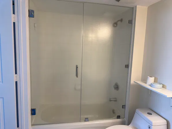 3000 Coral Way, Miami, FL