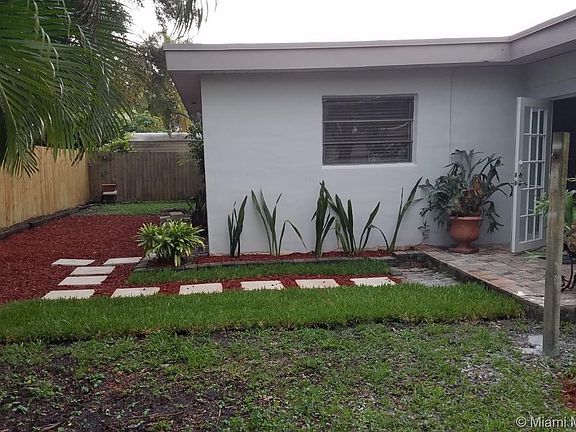 3rd image of 5121 Sarazen Dr