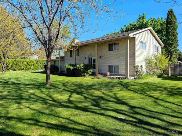 10883 W Reutzel Dr, Boise, ID 83709