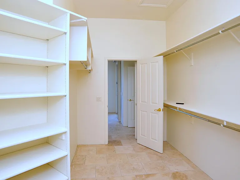 12866 N High Hawk Dr — Photo 23