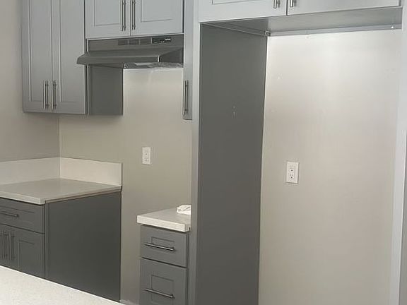3rd image of 8207 Langdon Ave #106