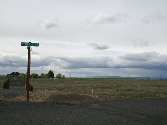 5th image of 5093 Road E NE