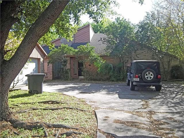 1st image of 10827 Albury Dr